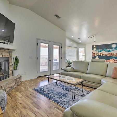 Modern Page Retreat With View, 9 Mi To Wahweap Beach Villa Exteriör bild